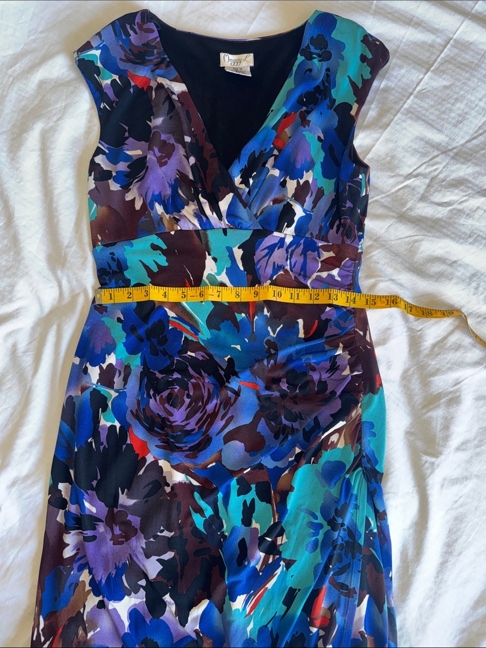 Maggy London Blue & Purple Floral V-Neck Sheath Dress - Picture 4 of 5